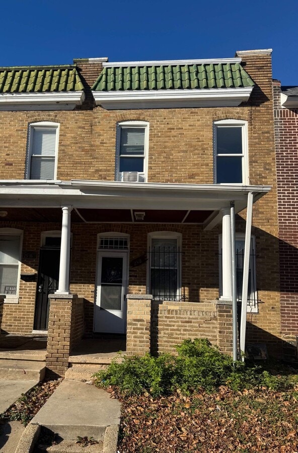 Photo - 2518 Barclay St