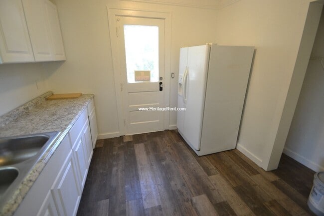 Photo - Big 4 bedroom Single Family Home in Cheviot