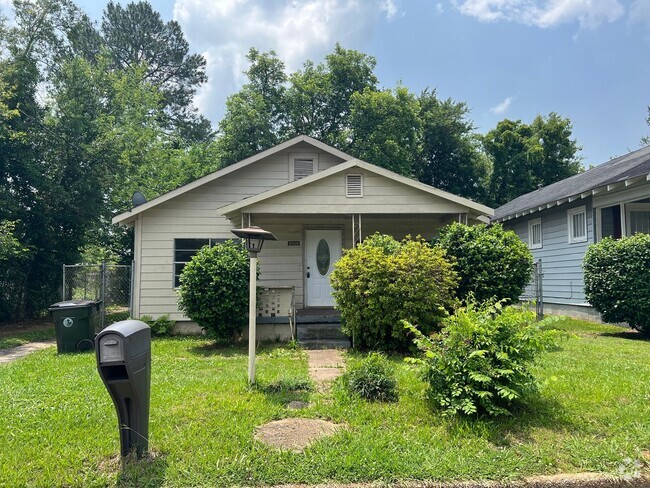 Building Photo - 3 bedroom 1 bathroom home in West Tuscaloosa