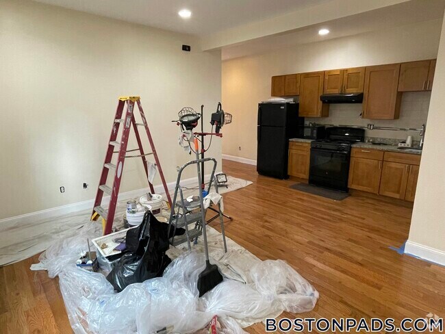 Building Photo - 7 North Ave Rental