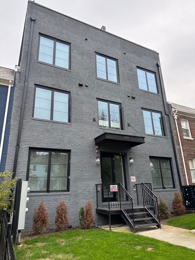 Photo - 217 20th St NE Unidad 1