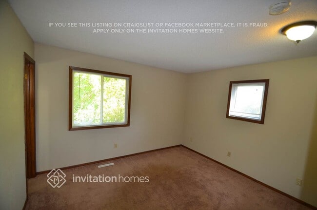 Photo - 2601 E 121st St