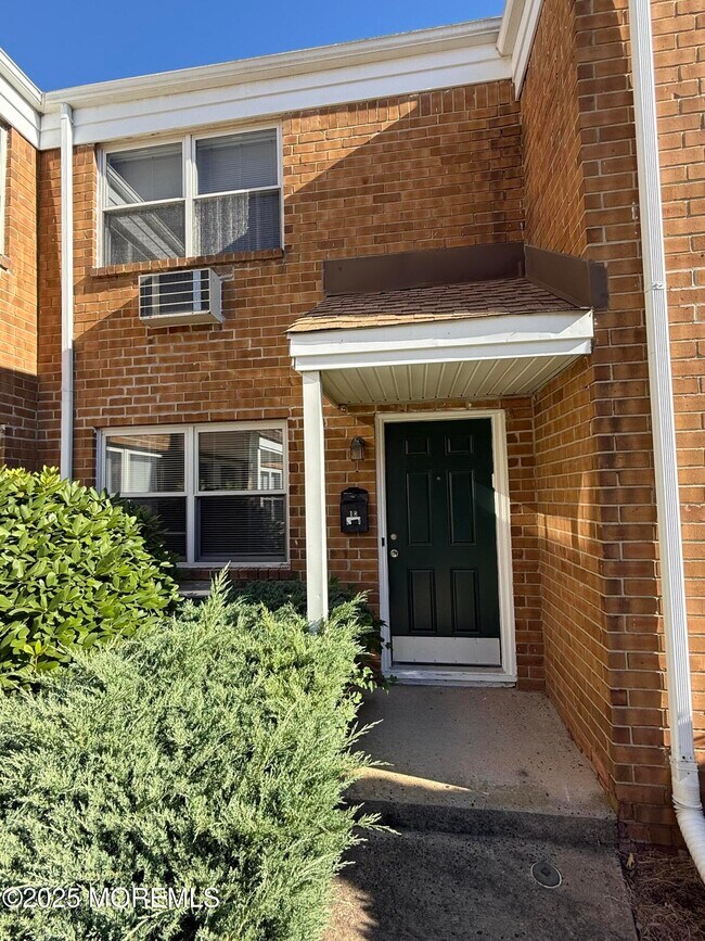 Photo - 728 Greens Ave Unidad 18