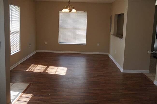 Photo - 230 Belvedere Way