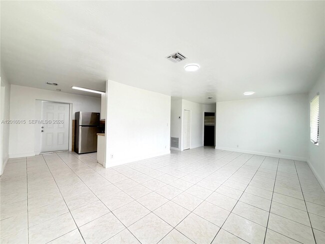 Photo - 1740 SW 47th Ave