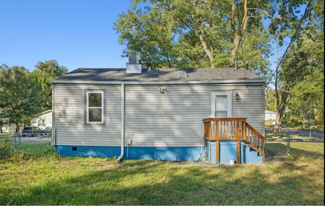 Photo - 3355 N 40th Ave