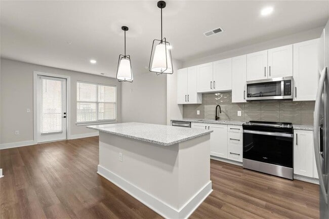 Photo - 2648 Sandy Plains Rd Unit 137