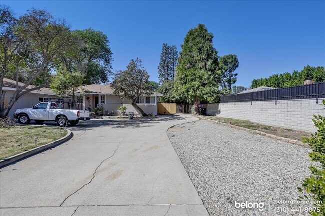 Photo - 8833 Paso Robles Ave