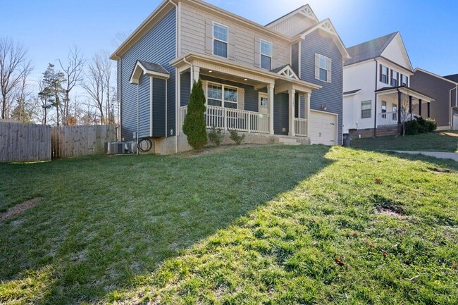 Photo - 1385 Sussex Dr