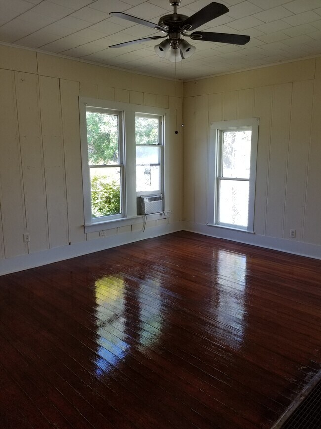 Photo - 706 Fowzer St Unit 706