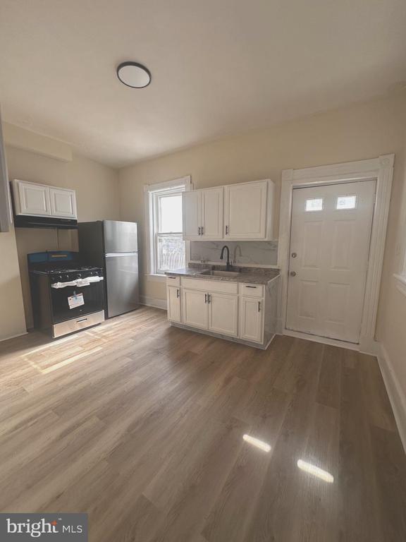 Photo - 24 General Greene Ave