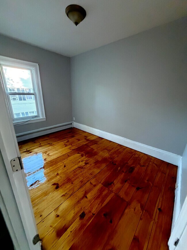 Photo - 90 Farnham St Unit 2
