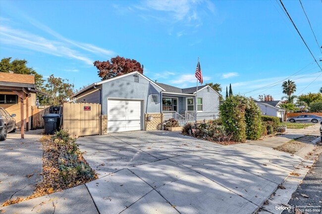 26 Lorraine Ave