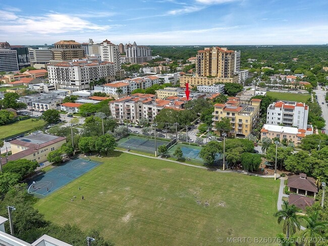 1650 Galiano St Unit 403