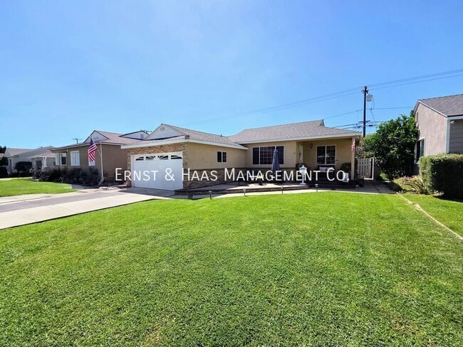 Building Photo - 4415 Petaluma Ave