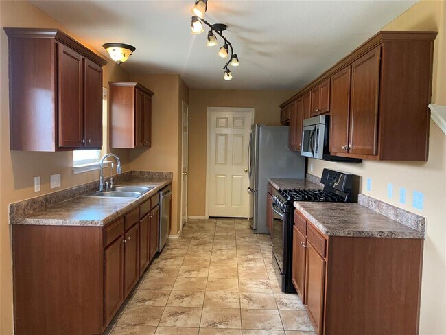 Photo - 18317 Great Falls Dr