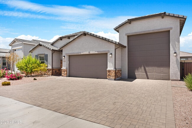 20132 W Catalina Dr