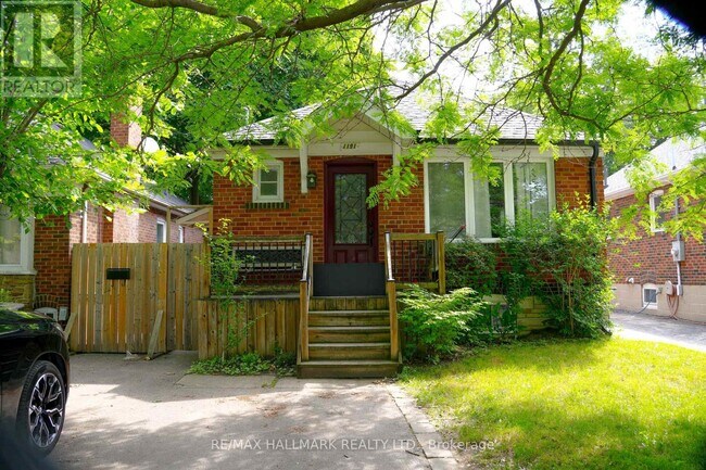 Photo - 1191 Islington Ave.