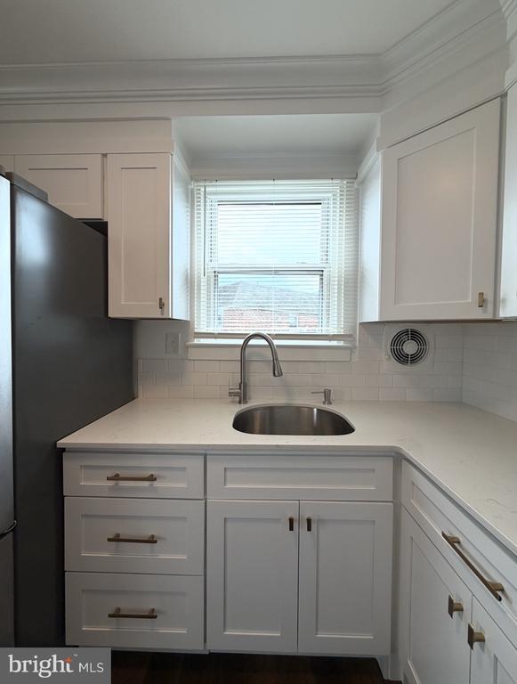 Photo - 3628 GENESEE Dr