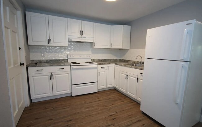 Photo - Coming November - Modern, Spacious, & Pet-...