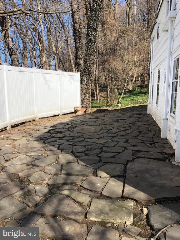 Photo - 1243 Bryn Tyddyn Dr