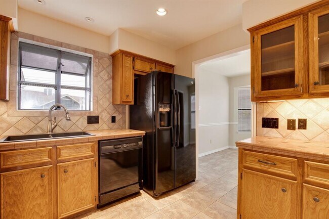 Photo - 2313 Oxford Blvd