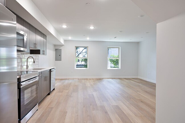 Photo - 645 Brooklyn St Unit C