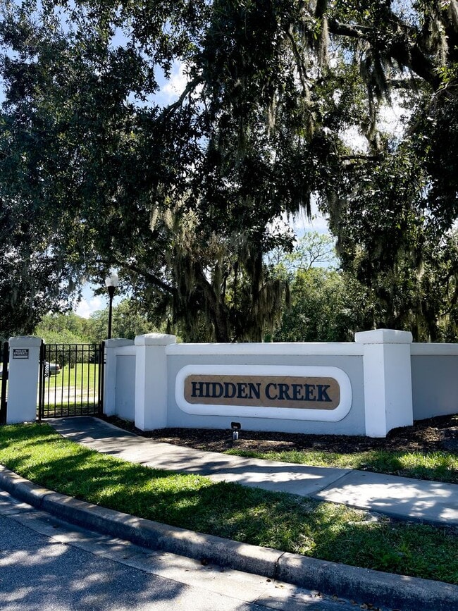 Photo - Updated 3 bed 2.5 bath Townhome