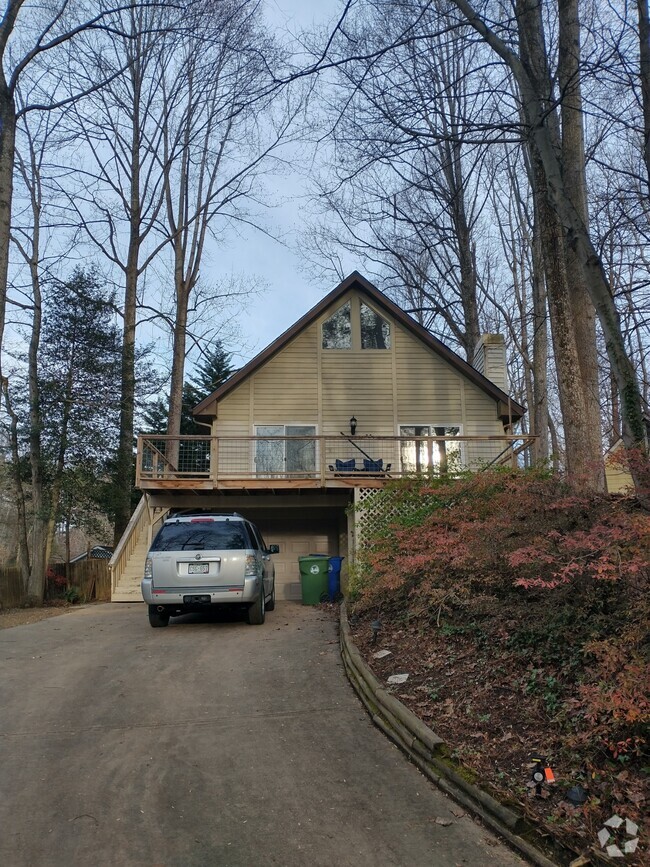 Building Photo - 4 Oak Moss Ct Rental