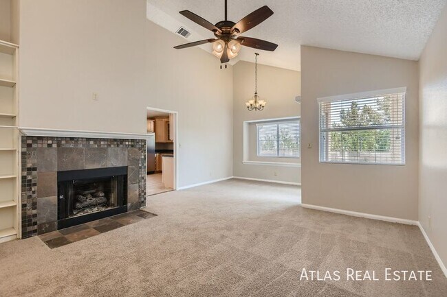 Photo - 1659 Duarte Dr