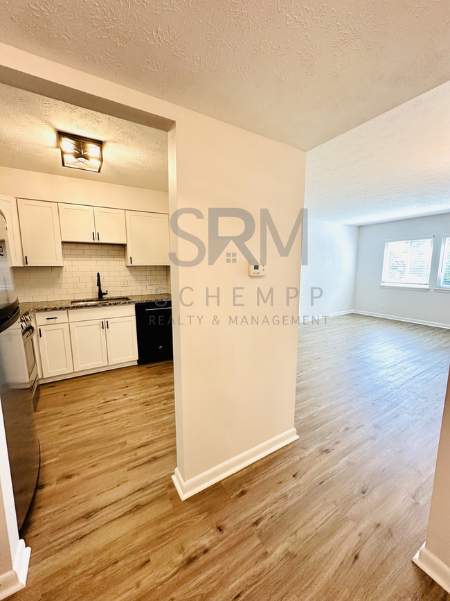 Photo - Remodeled one bedroom condo off Gardiner Lane with laundry and pool access!