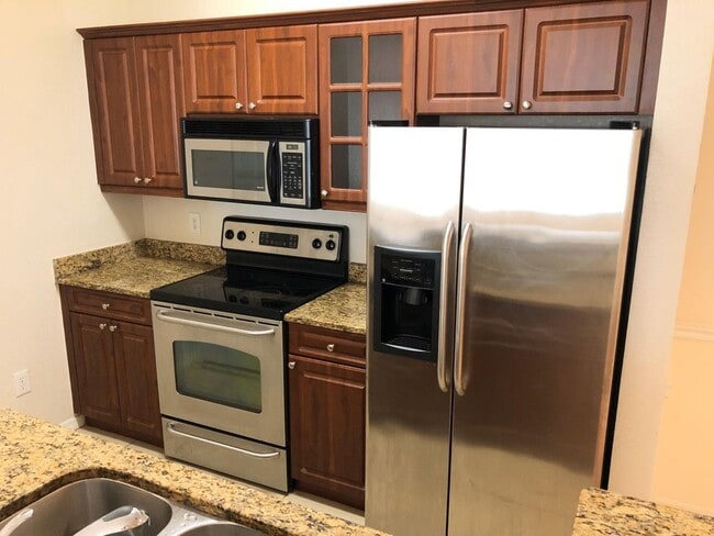 Photo - Newly Renovated 2/2