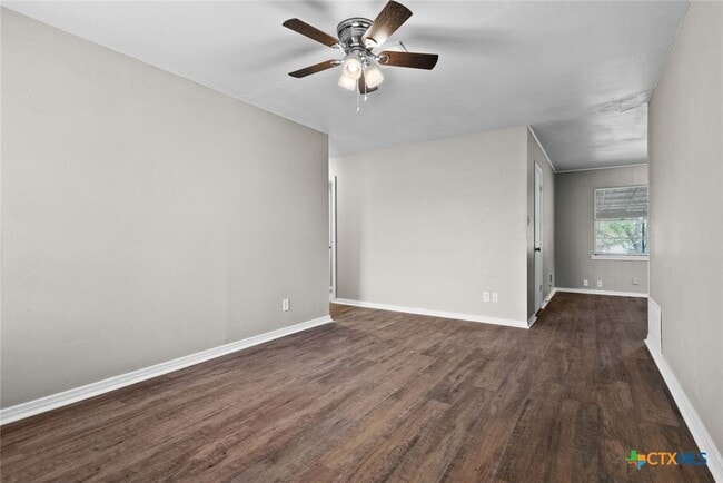 Photo - 110 North Dr