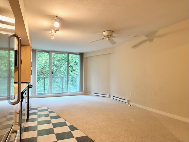 Photo - Charming Studio in Downtown Bellevue Unit 308