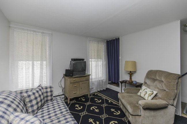 Photo - 35 1/2 Olin St Unit B