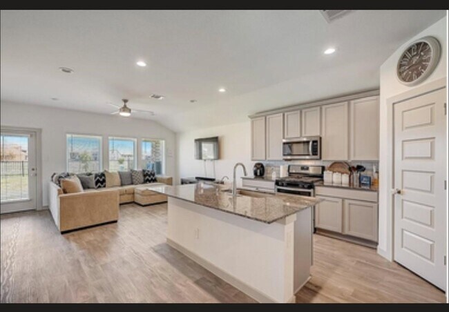 Photo - 1246 Truckee River Dr