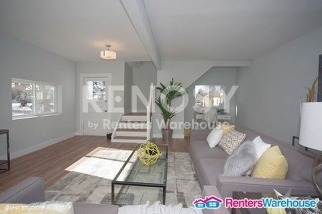 Photo - 4142 Chase St