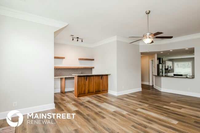 Photo - 1090 Swan Mill Ct