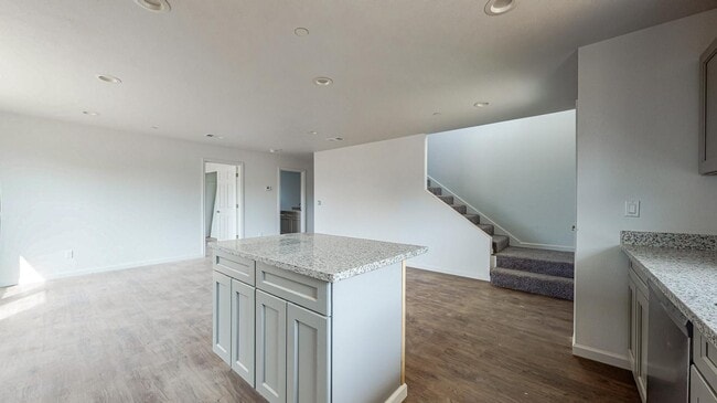 Photo - 2352 Karen Ct