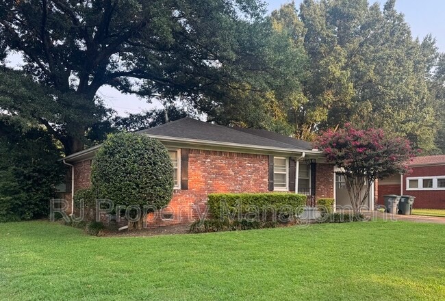 Photo - 1619 Dorset Dr