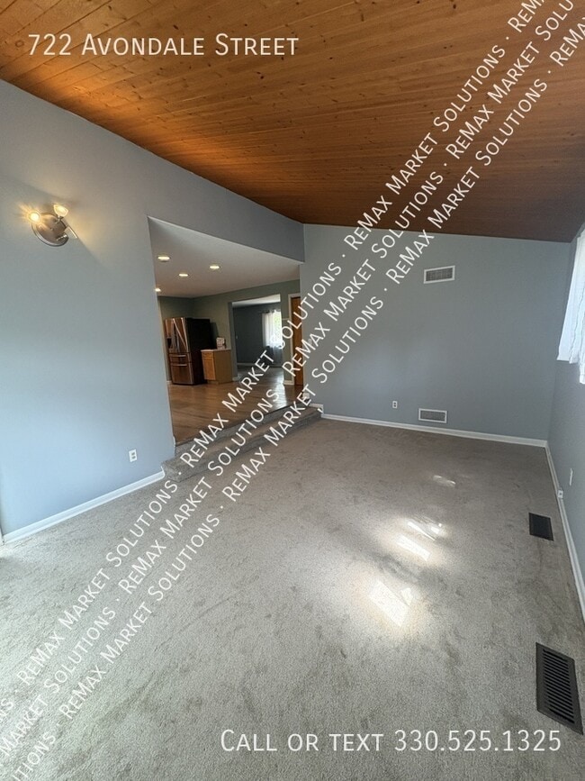 Photo - 722 Avondale St