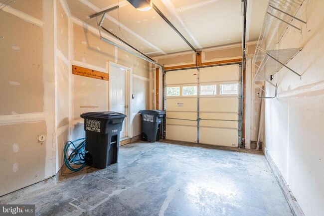 Photo - 21927 Windy Oaks Square