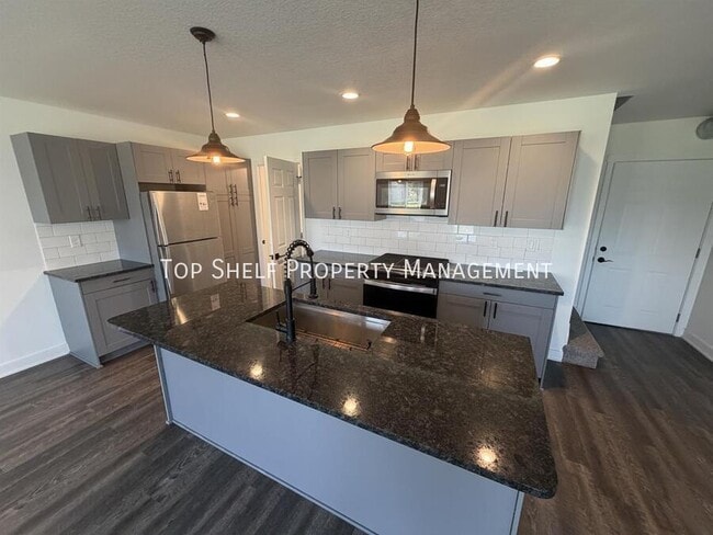 Photo - 2103 Willis Ave