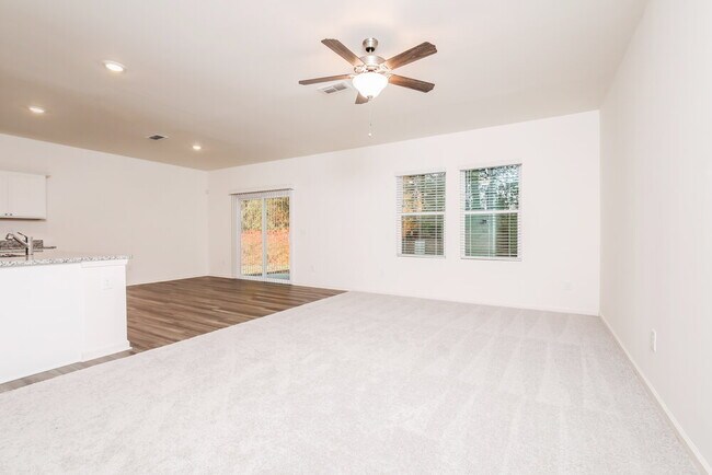 Photo - 769 Shepard Rock Dr