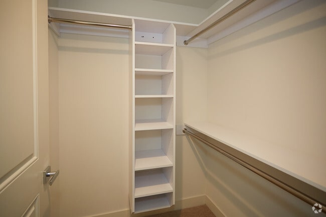 1BR, 2BA, Den - 1051 - Brookhurst Place - I