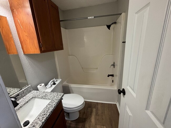 Photo - 3401 SW Landau Ct Unidad **OR**3401 SW Landau Ct Apt 1