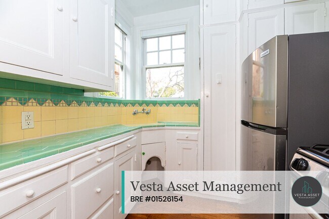 Photo - 1460-1462-1462 Jefferson St Unidad 1460A