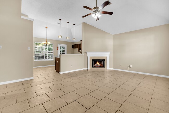 Photo - 5383 Twin Valley Ln