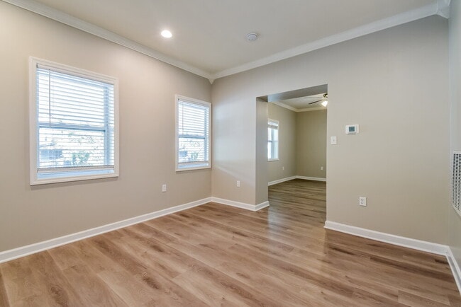 Photo - 1175 McDaniel St SW
