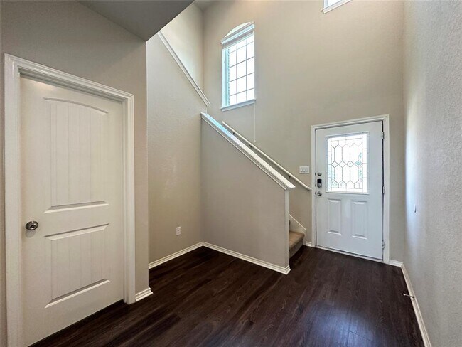 Photo - 109 Miles Dr